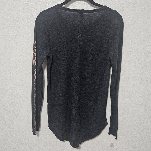 NWT Chaser graphic long sleeve top size small - Picture 8 of 11